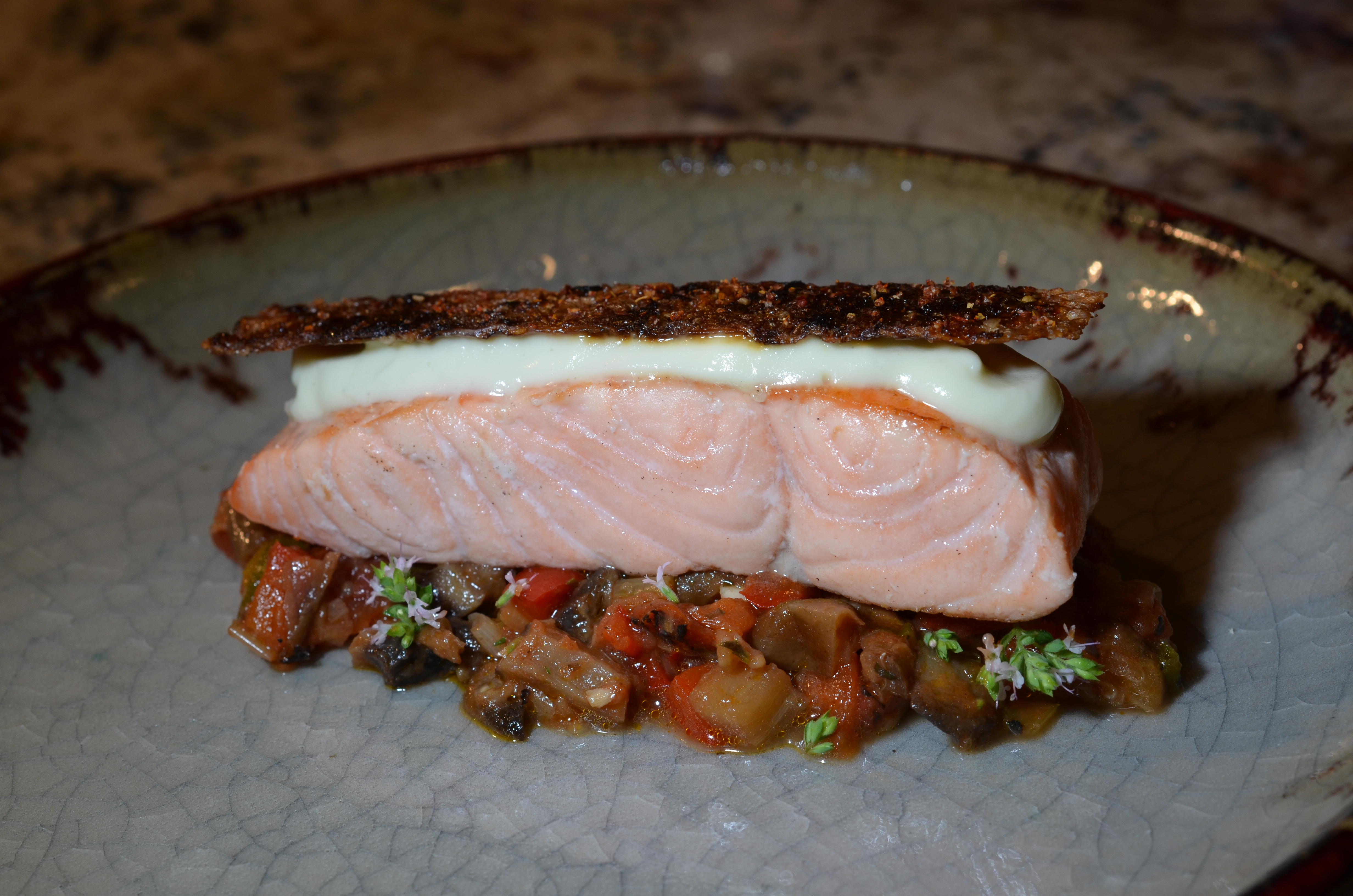 Salmón con ratatouille: una receta para ocasiones especiales