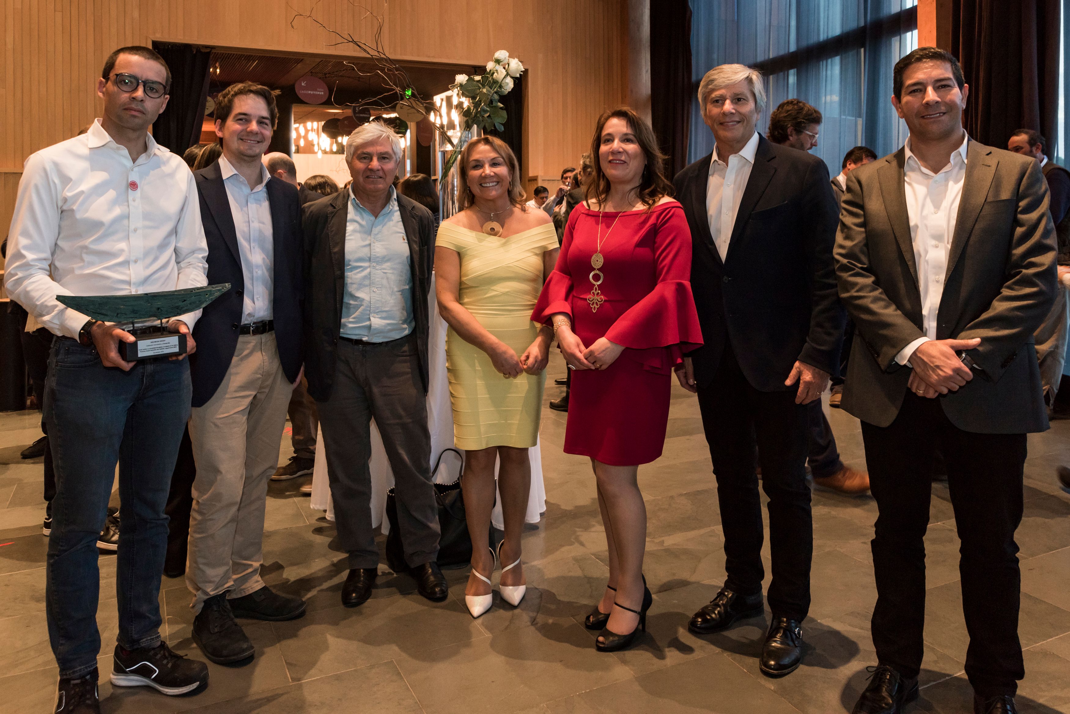 Socios de SalmonChile son reconocidos en el Aquaforum 2022