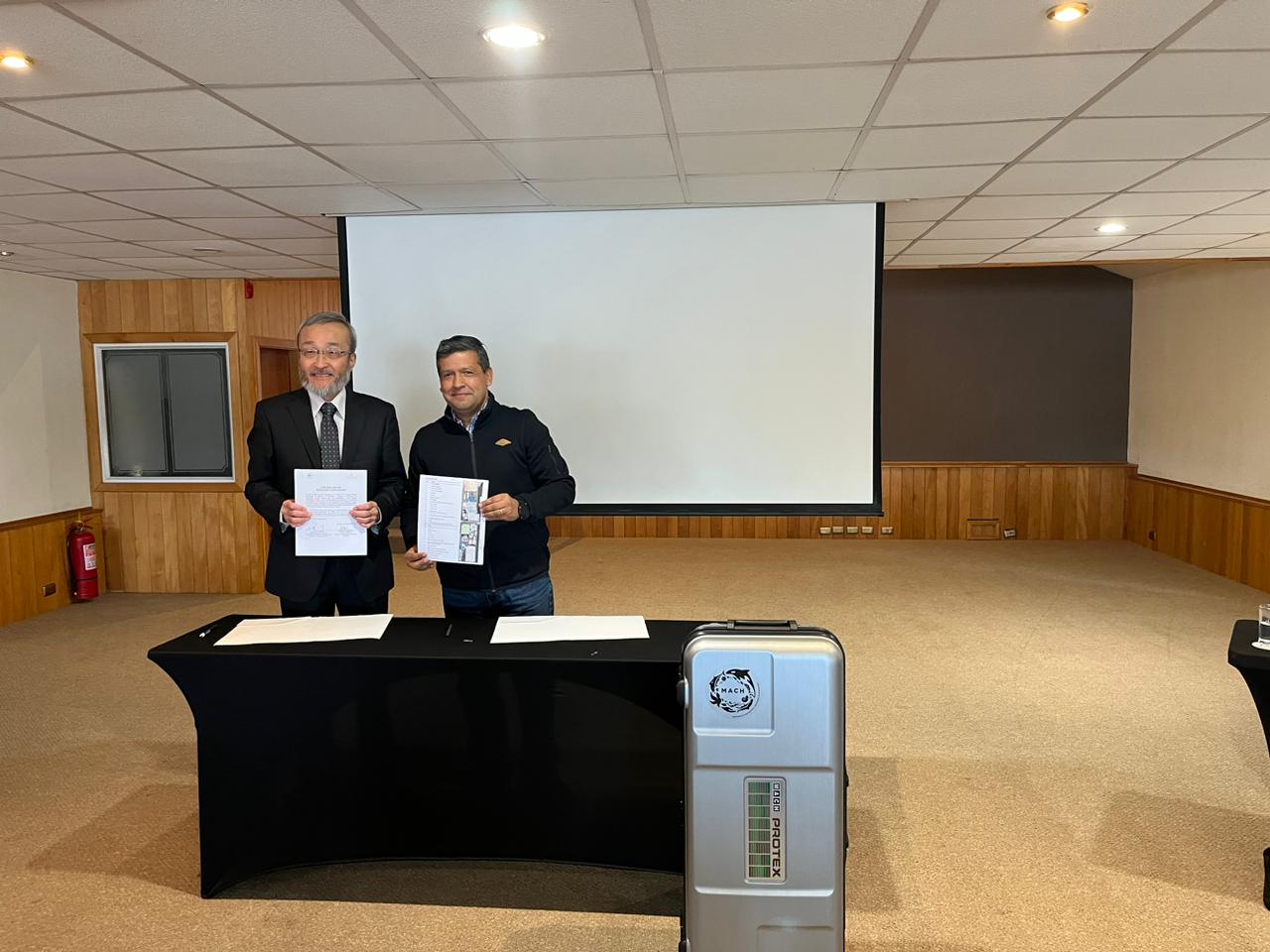 Intesal participa en seminario de cierre de proyecto que busca predecir las FANs en Chile