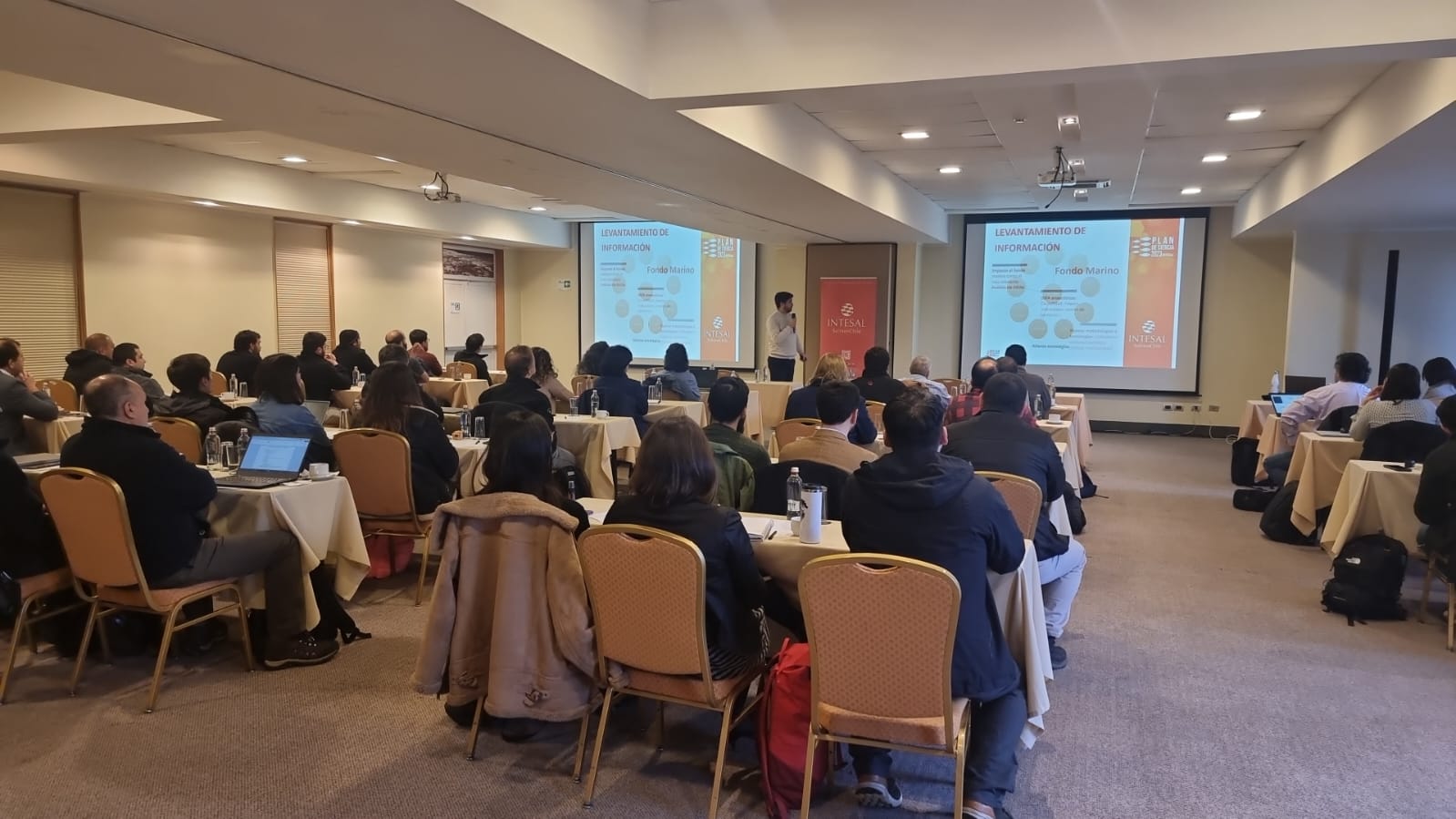 Intesal realizó seminario “Fondos marinos y salmonicultura: ciencia y tecnología para la sustentabilidad