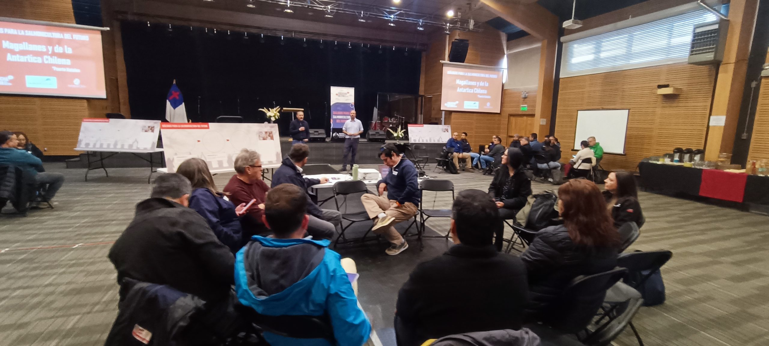 Puerto Natales: Continúan los diálogos sobre la salmonicultura del futuro en Magallanes coordinados por SalmonChile