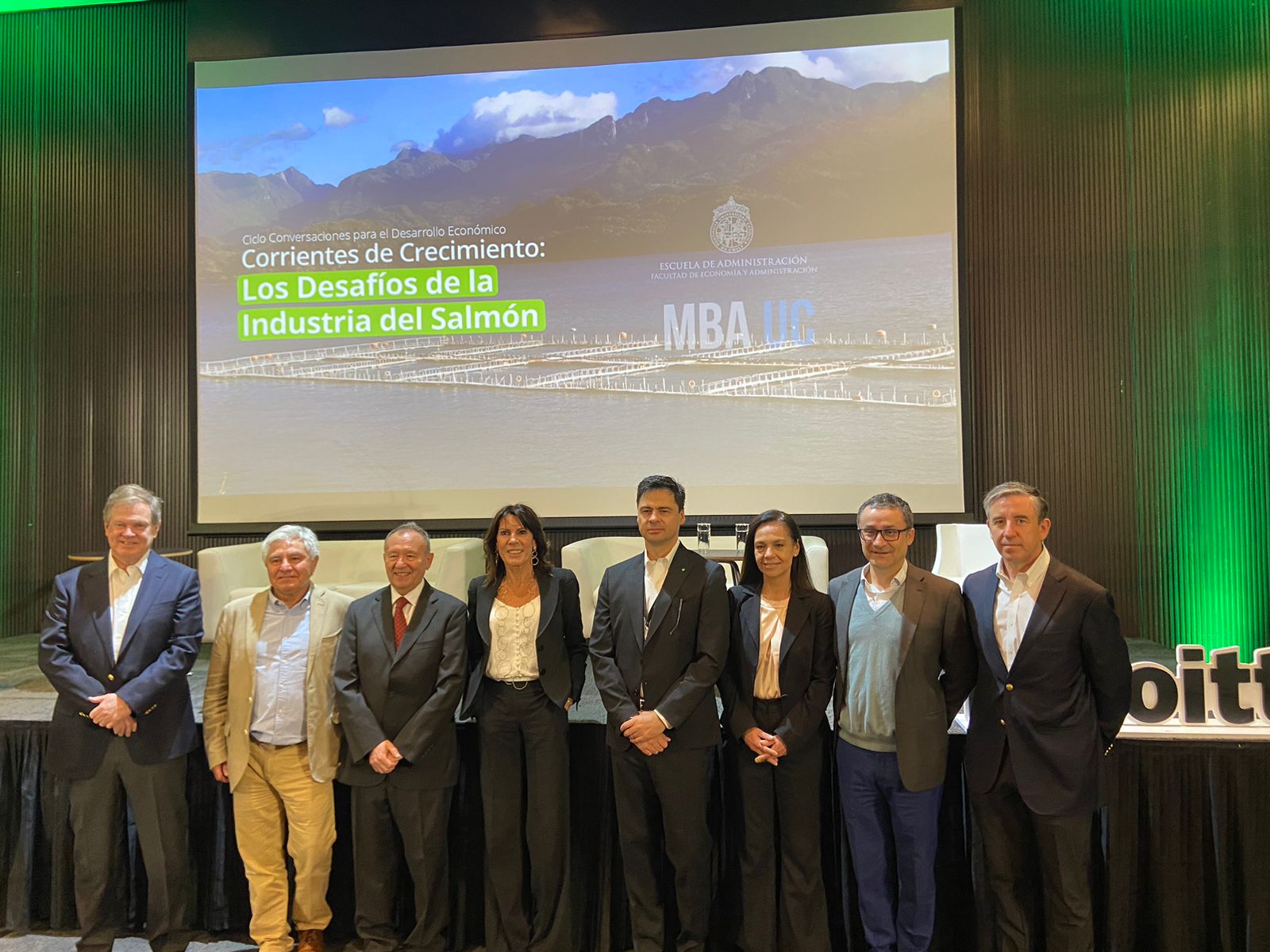 SalmonChile participa junto a parlamentarios y líderes ejecutivos en seminario sobre el futuro de la salmonicultura en Chile