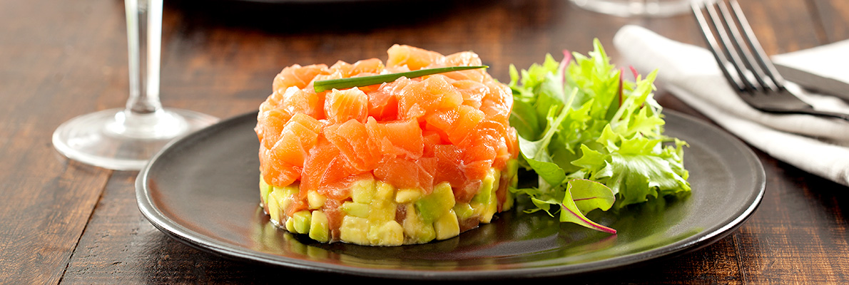 Salmon tartare: Delight in the rich flavor of homemade salmon