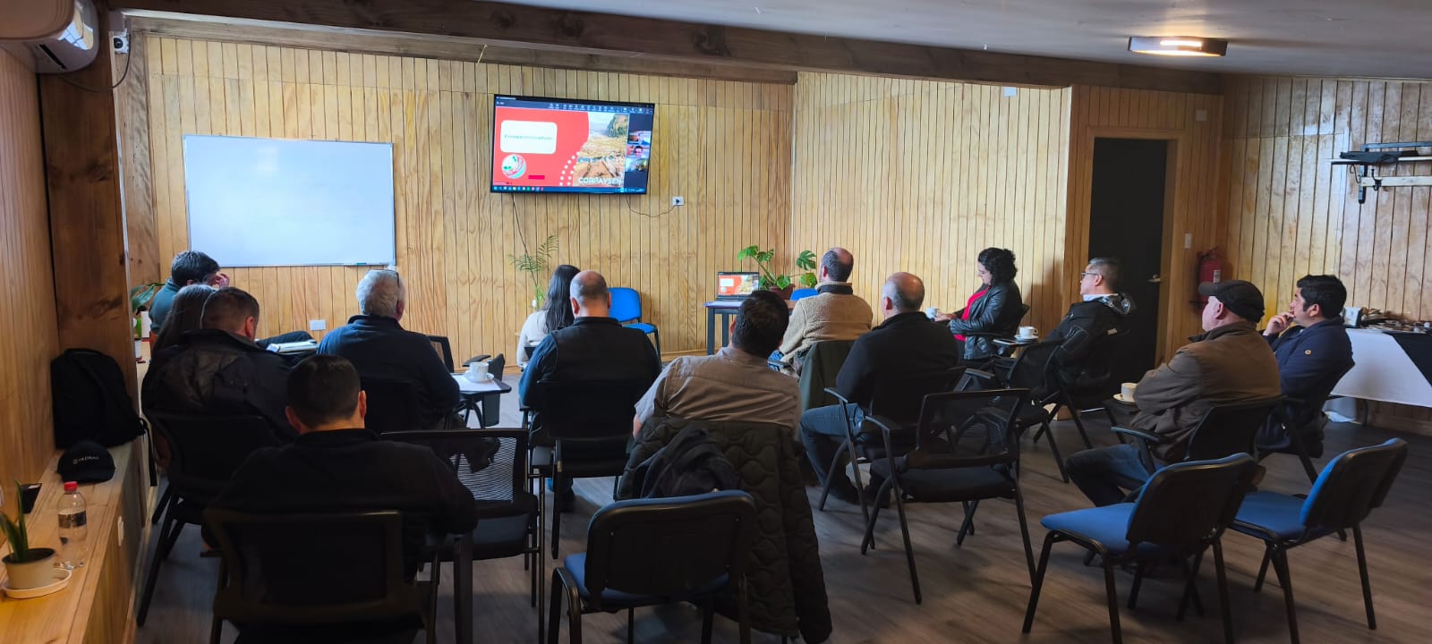 SalmonChile acompaña avance del Comité Multisectorial de Quellón en la definición de su modelo organizacional